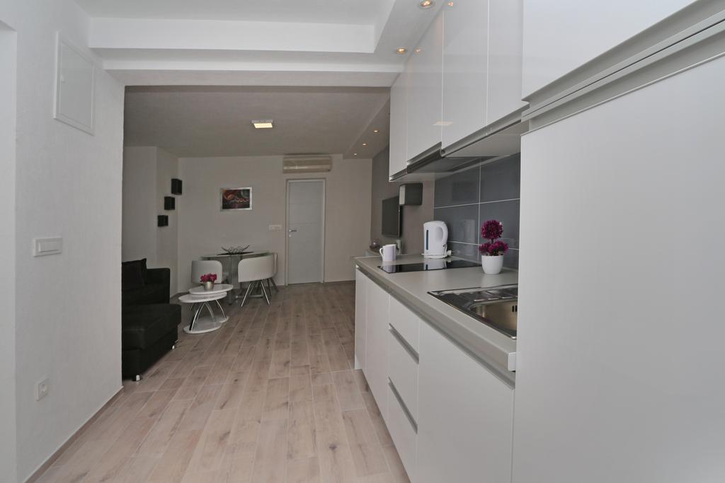 Modern Apartments Makarska Chambre photo